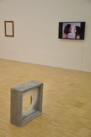 Vue de l’exposition *Je préfère être dérangé*, galerie de l’École supérieure d’art de Grenoble, du 3 au 9 décembre 2013.