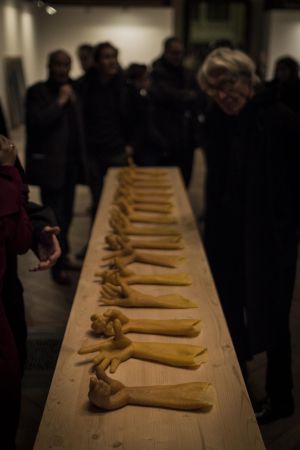 Vernissage de l’exposition *Il faut qu’il se passe quelque chose*, ancien musée de peinture de Grenoble, du 6 décembre 2015 au 3 janvier 2016. Photo : Renaud Menoud