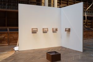 View of the exhibition *Il faut qu’il se passe quelque chose*, ancien musée de peinture, Grenoble, from 6 December 2015 to 3 January 2016. Mathilde Gintz, *L’état stable* et *Tourner autour*, 2014-2015. Photo: Renaud Menoud