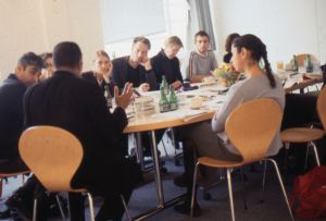 Meeting with Stuart Hall at the Institute of International Visual Arts in London, 1st October 1999. From left to right: Stuart Hall, Zeigam Azizov, Caecilia Tripp, Dean Inkster, Liliane Schneiter, Adrien Laubscher, Gilane Tawadros. Personal archive of Alejandra Riera.